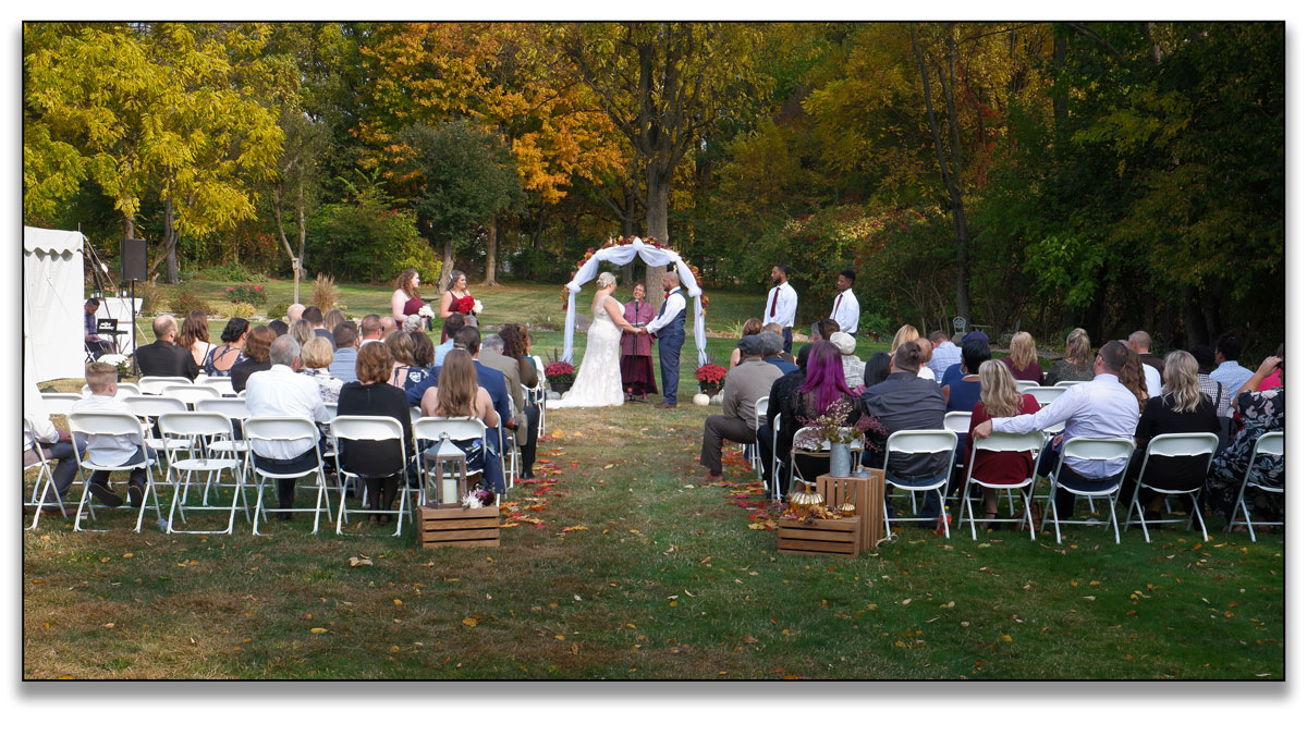 Bigger outdoor wedding with Trudi Cooper Officiant